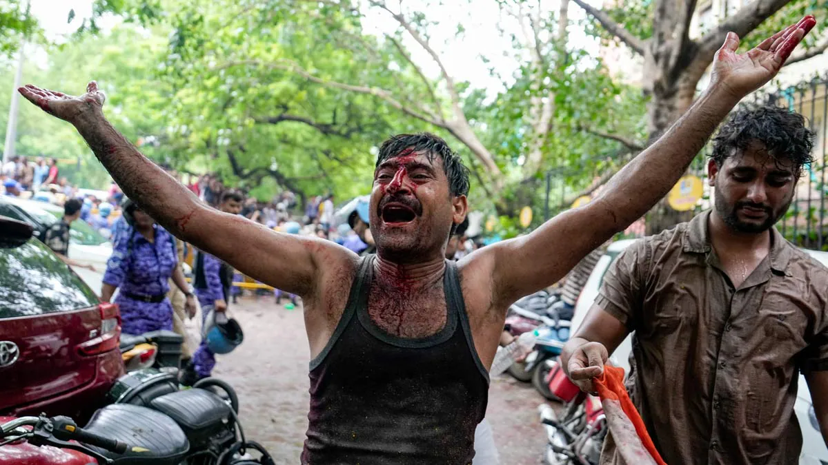 CJP protest – police beating protesters